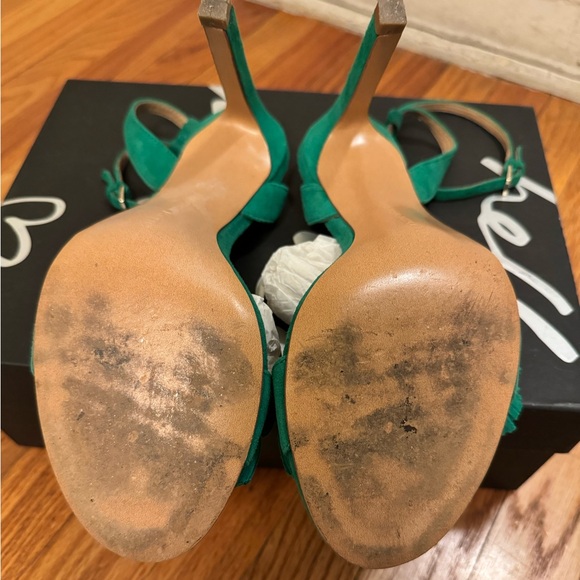 💯Banana Republic | Honey Suede Fringe Sandals wBox - Picture 5 of 7